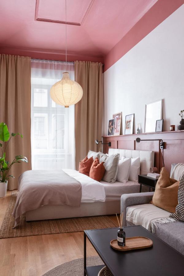 Turnkey I National Museum Apartments Praga Esterno foto