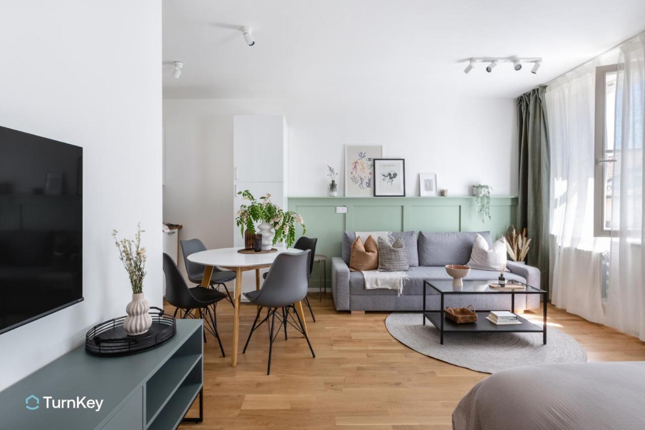 Turnkey I National Museum Apartments Praga Esterno foto
